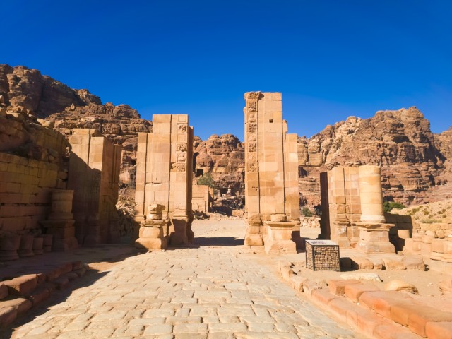 ~/Root_Storage/EN/EB_List_Page/بوابة_النصر_(بوابة_تيمينوس_(Small).jpg